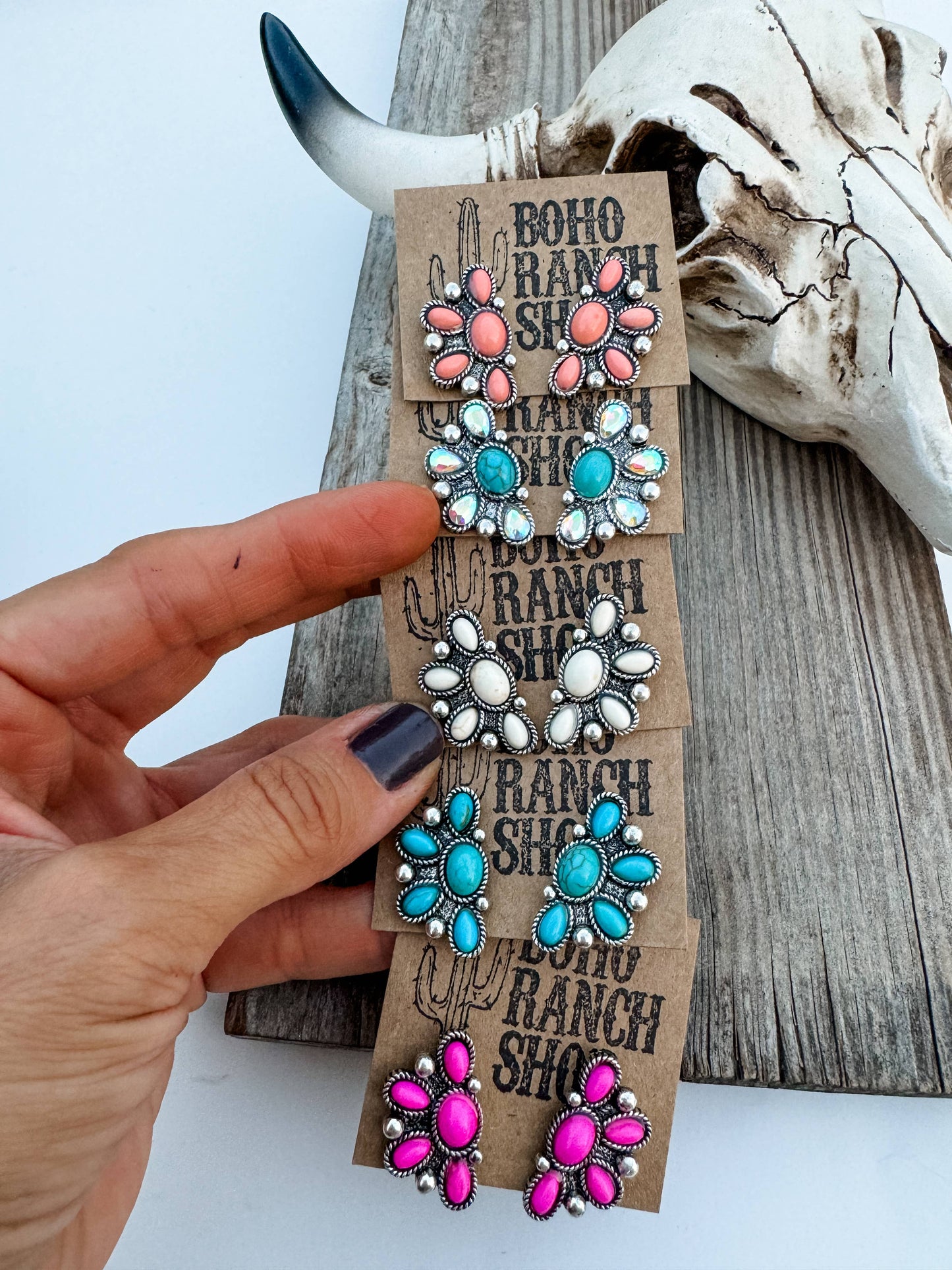 Western Oval Stone Stud Earrings
