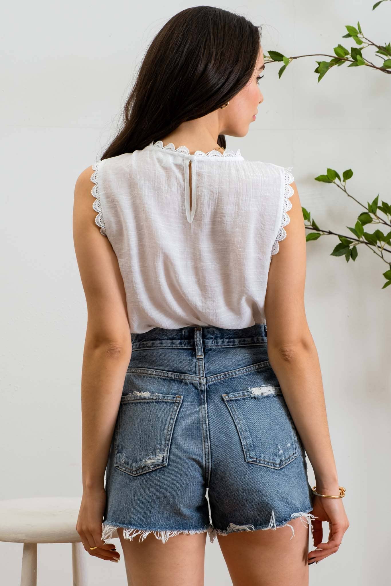 Dust & Daisies Top