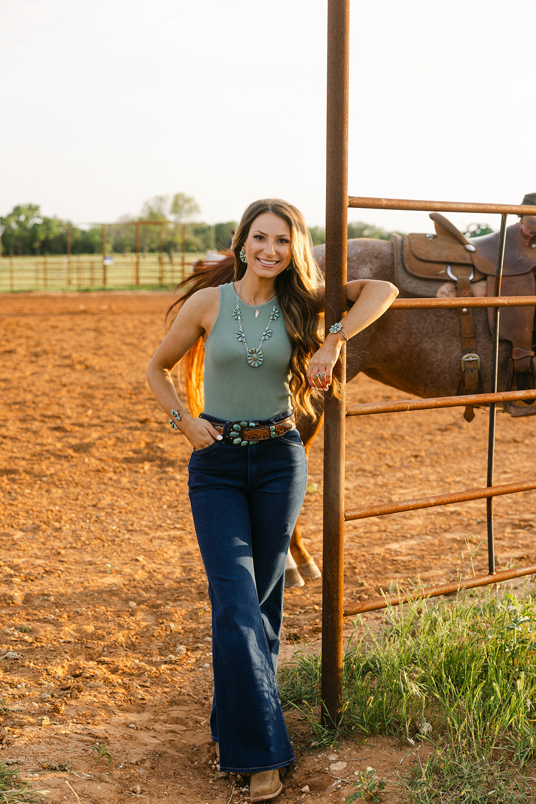 The Wrangler Wanderer 622 Dark Wash Flares