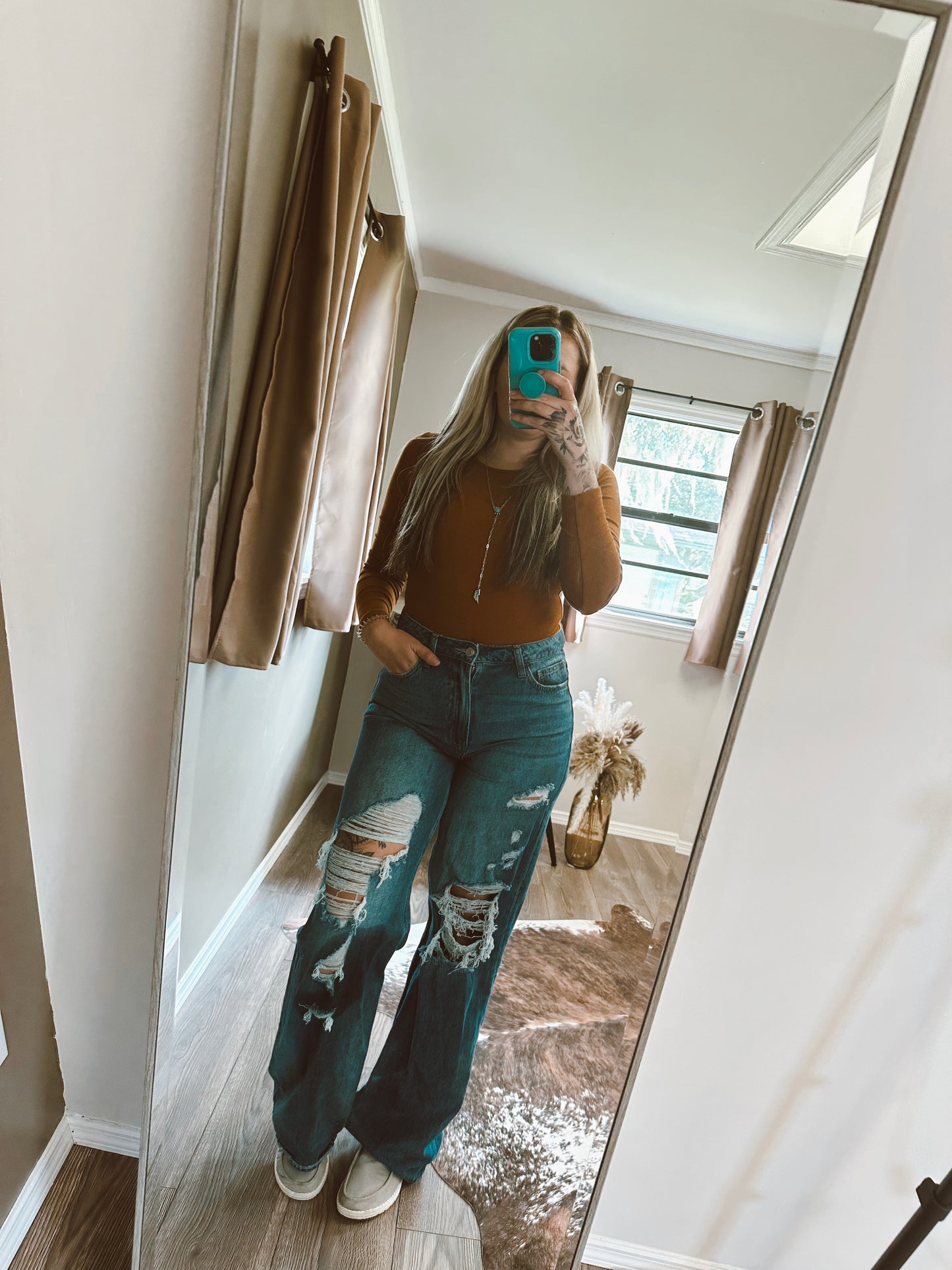 Savannah's 90s Vintage Loose Jeans